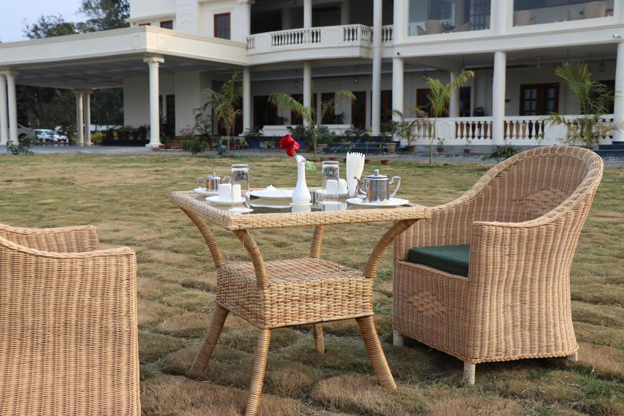 Royale De' Casa Resort Kaziranga Ngoại thất bức ảnh