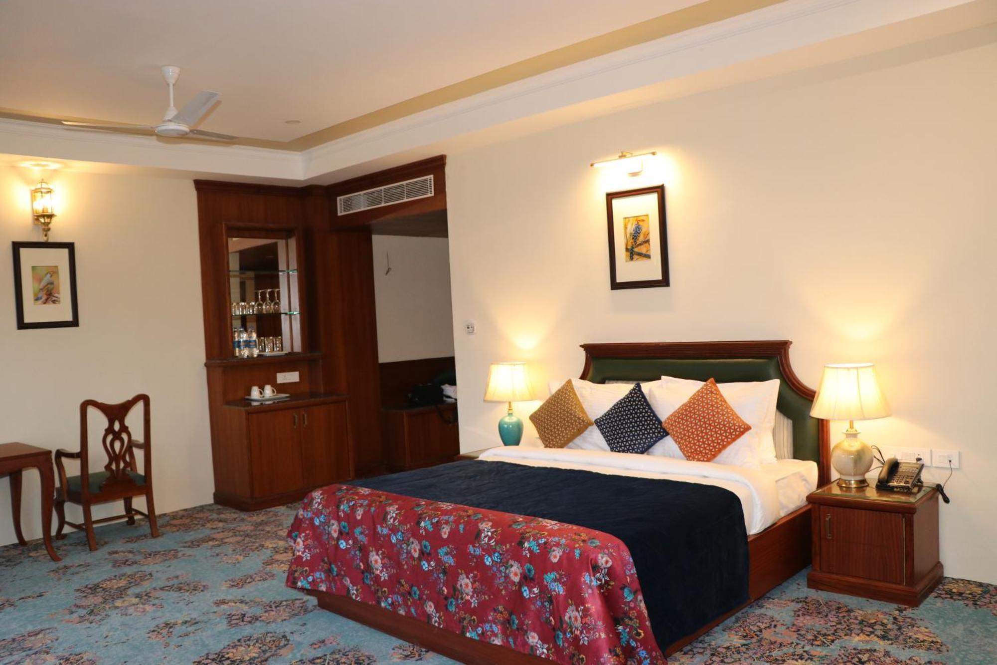 Royale De' Casa Resort Kaziranga Ngoại thất bức ảnh