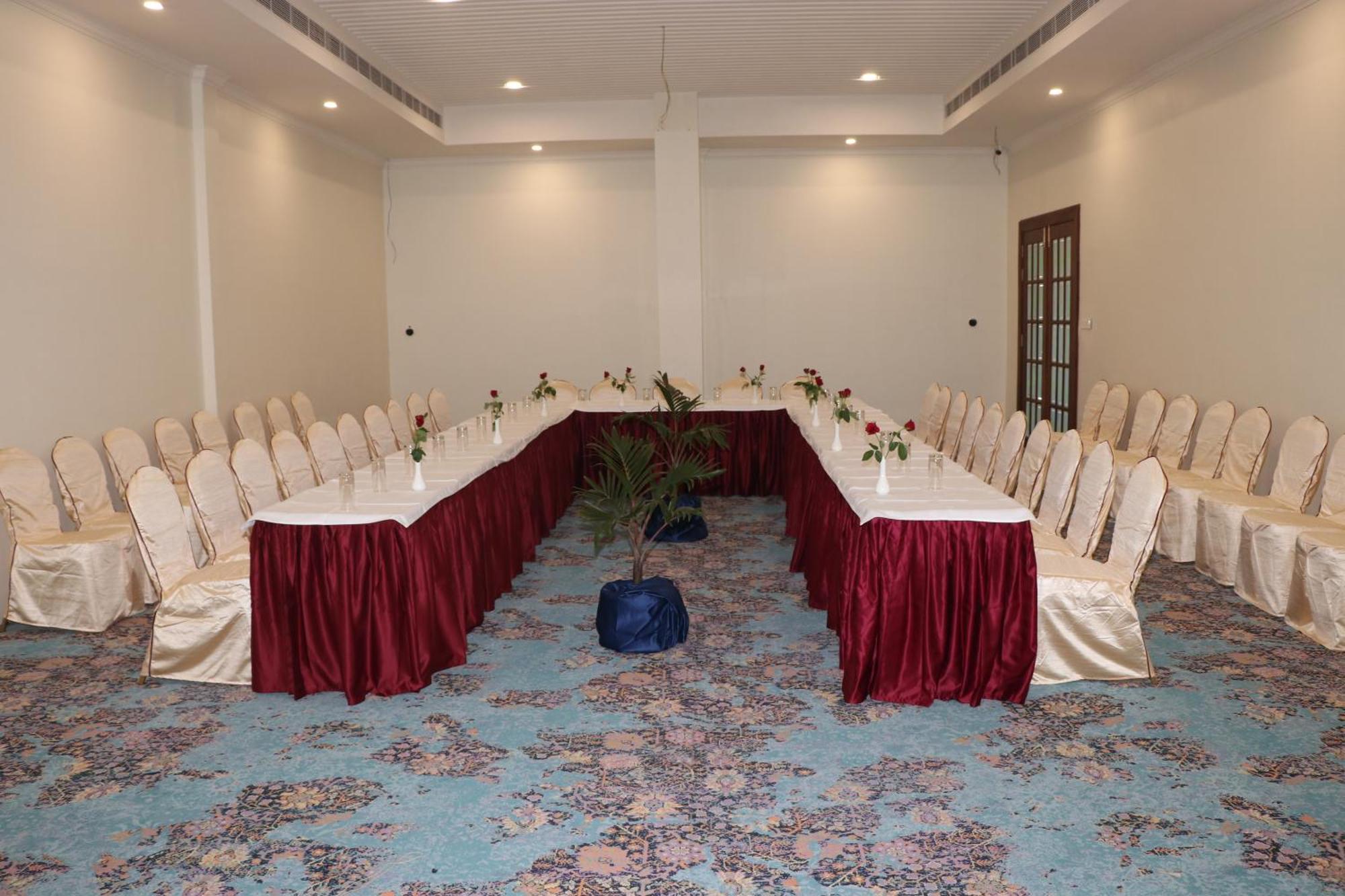 Royale De' Casa Resort Kaziranga Ngoại thất bức ảnh