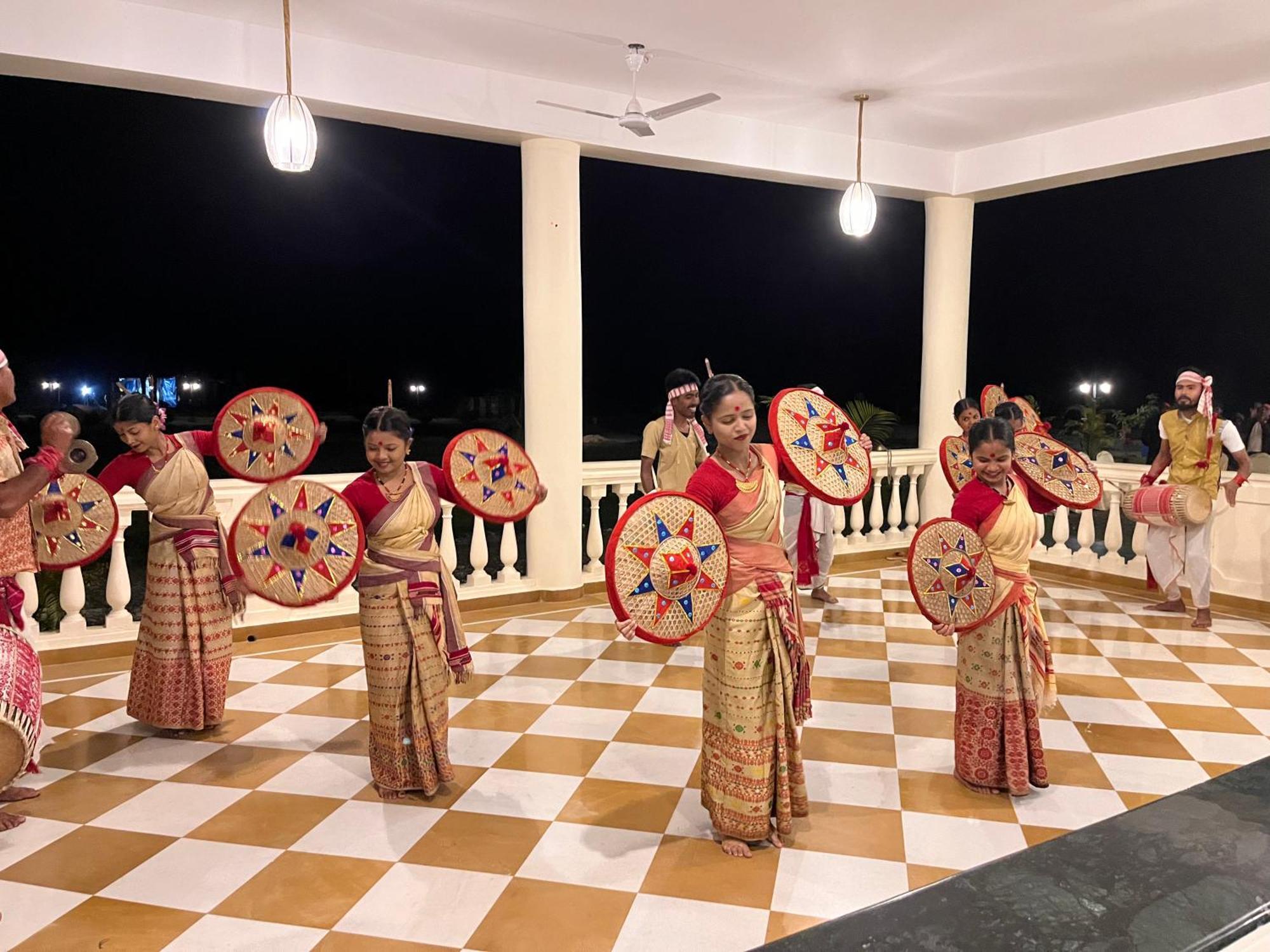 Royale De' Casa Resort Kaziranga Ngoại thất bức ảnh