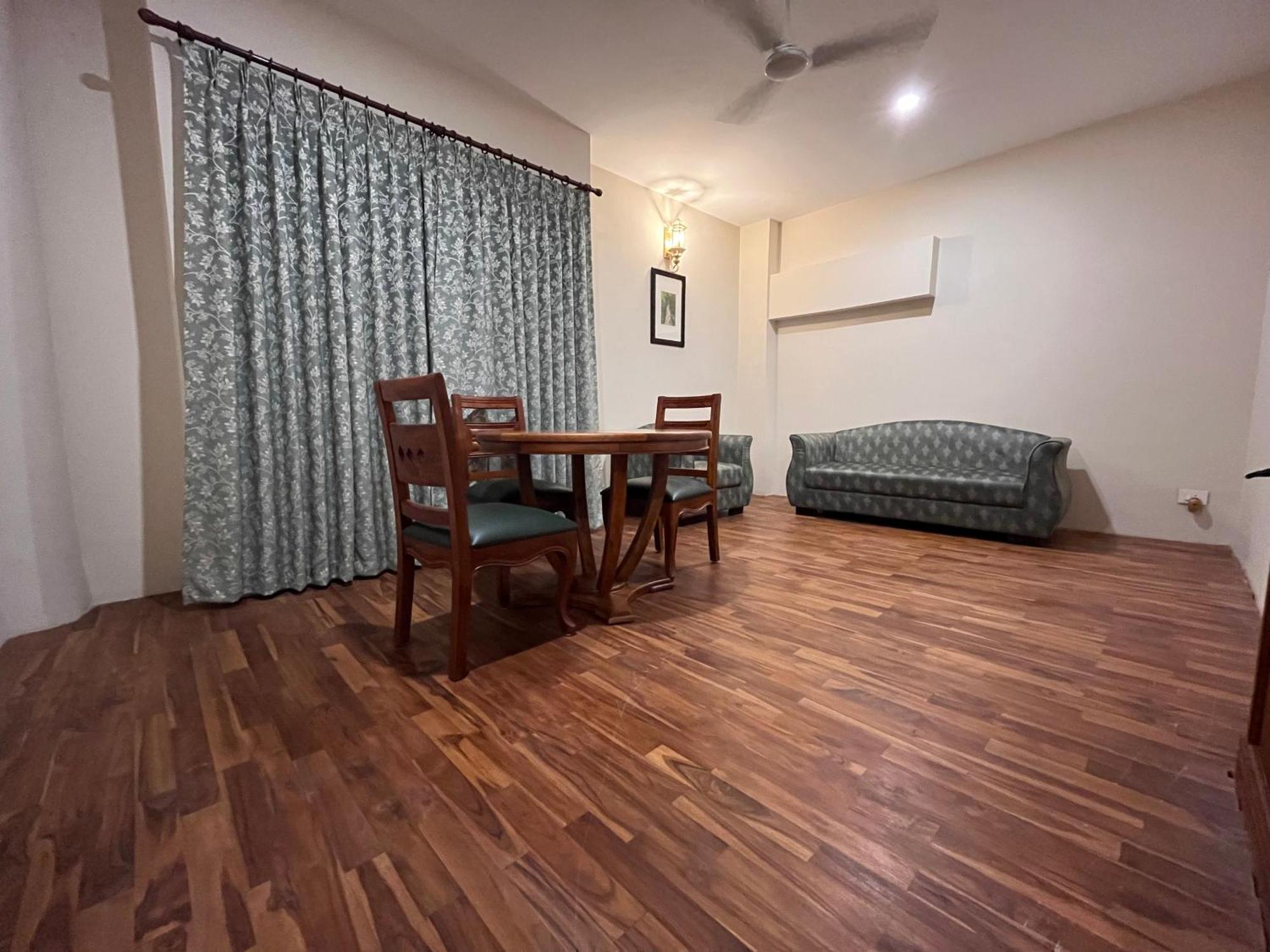 Royale De' Casa Resort Kaziranga Ngoại thất bức ảnh