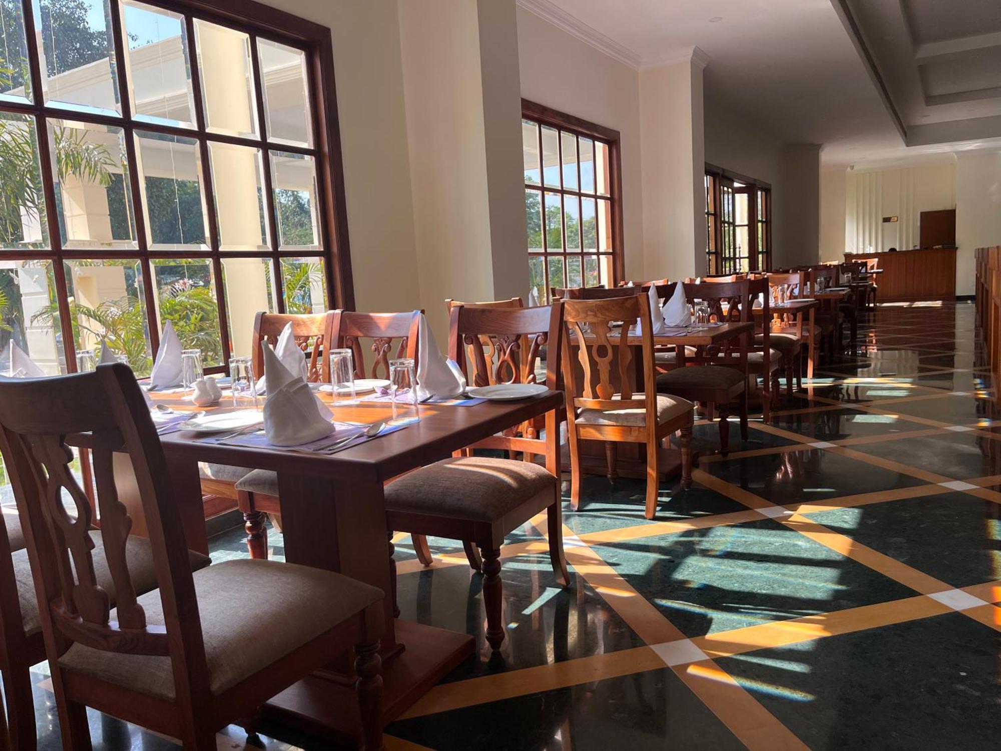 Royale De' Casa Resort Kaziranga Ngoại thất bức ảnh