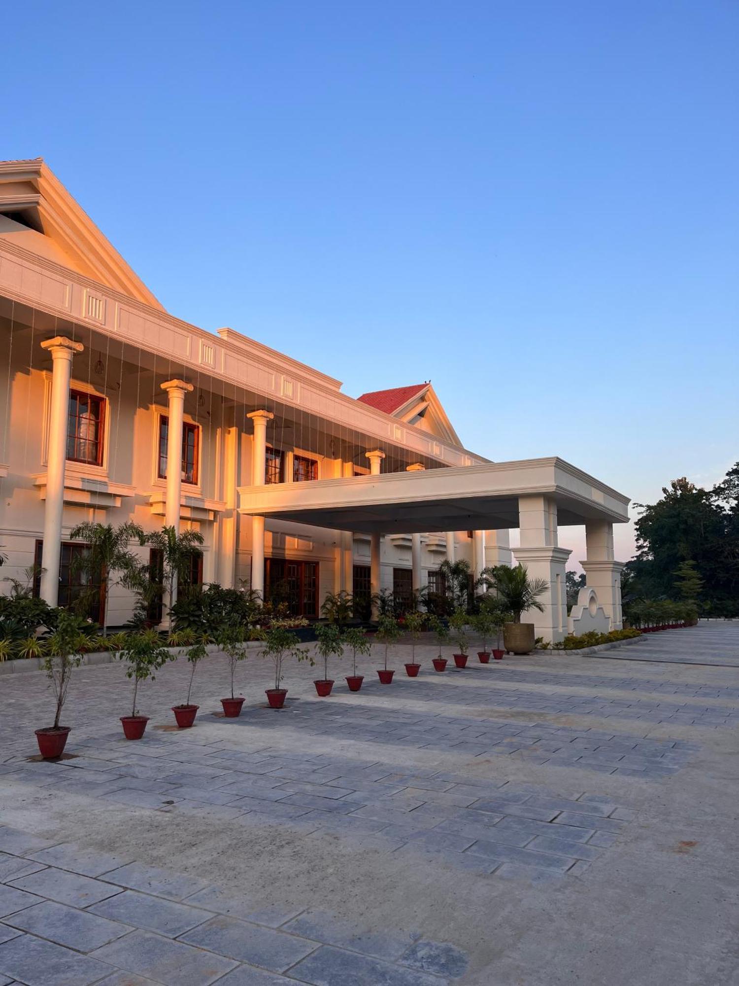 Royale De' Casa Resort Kaziranga Ngoại thất bức ảnh